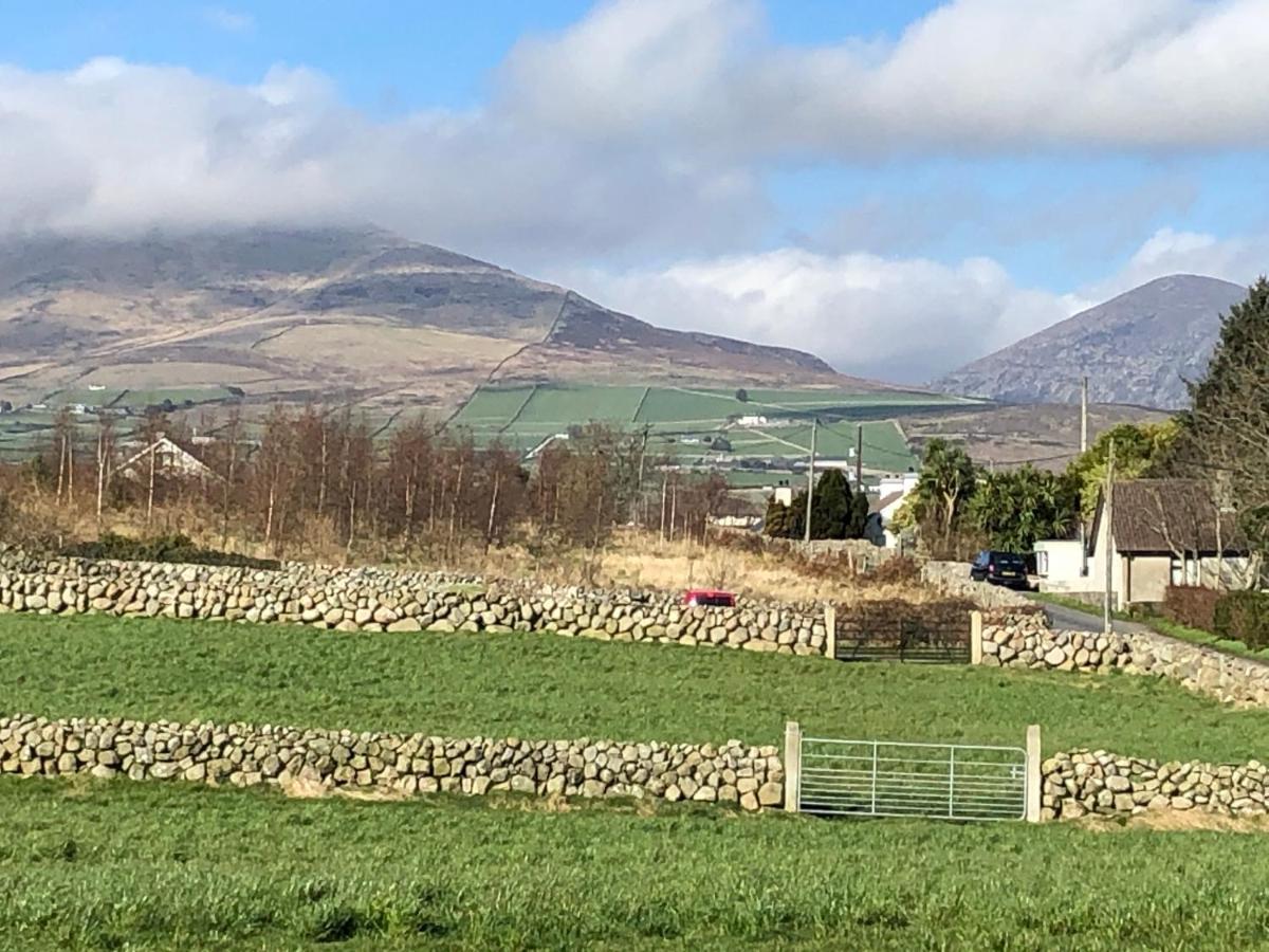Moneydarragh Cottage With Uninterrupted Mountain And Sea Views- Hot Tub Available For Hire Annalong エクステリア 写真